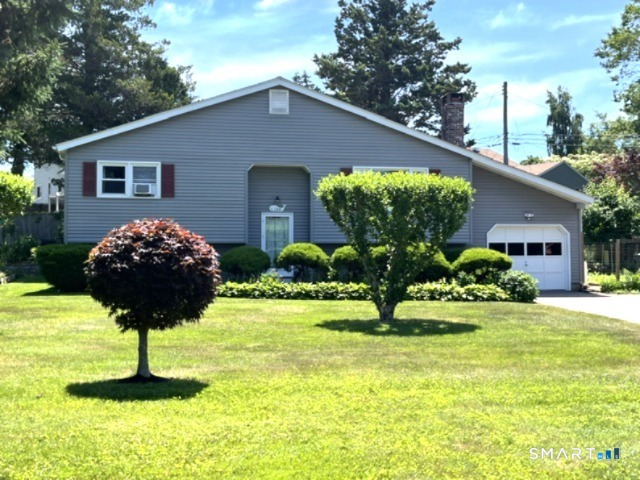122 Black Point Road East Lyme, CT 06357 - Photo 2 of 40
