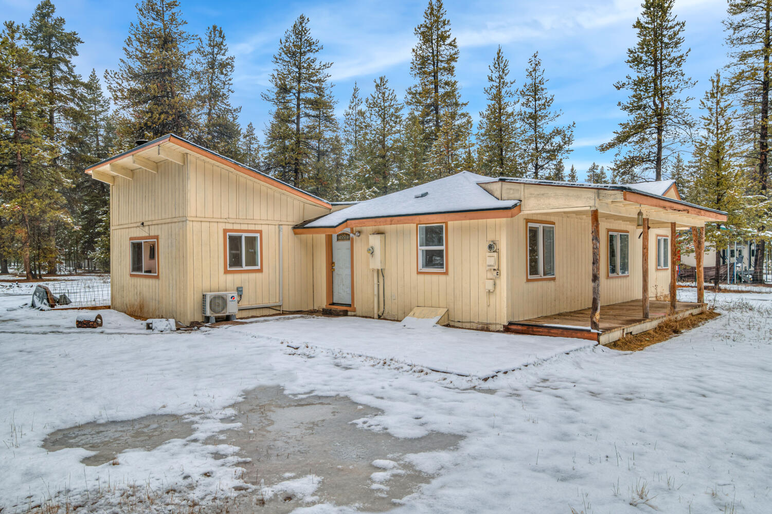 52351 Dustan Road La Pine, OR 97739 - Photo 1 of 29 Front