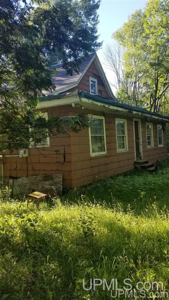 54691 Oikarinen Road Calumet, MI 49913 - Photo 1 of 9