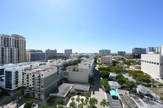 a picture of city view