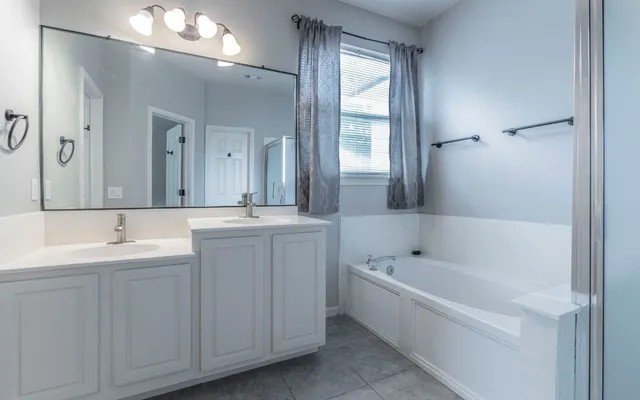 $580,000 | 208 Settlers Valley Drive, Pflugerville, TX 78660