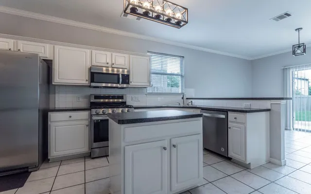 $580,000 | 208 Settlers Valley Drive, Pflugerville, TX 78660