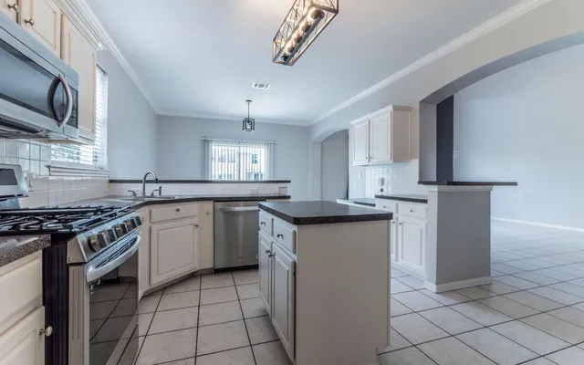 $580,000 | 208 Settlers Valley Drive, Pflugerville, TX 78660