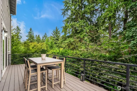 $4,168,000 | 1646 106th Avenue Southeast, Bellevue, WA 98004
