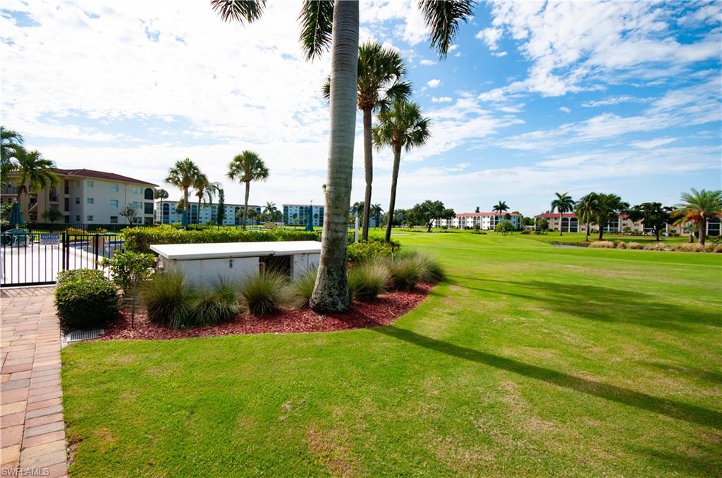 13 High Point Circle North, Unit 209 Naples, FL 34103 - Photo 25 of 33