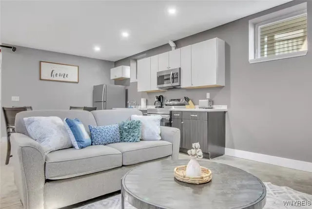 $1,500 | 140 Seymour Street, Buffalo, NY 14210