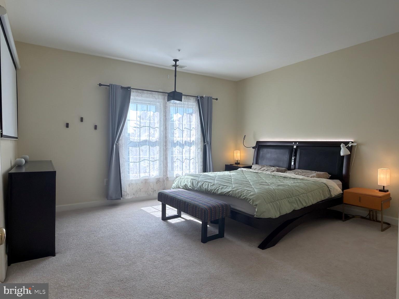 617 Highland Ridge Avenue Gaithersburg, MD 20878 - Photo 13 of 33 master bedroom