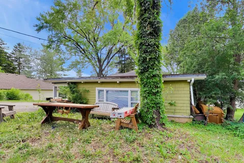 $425,000 | 330 Park Avenue, Cary, IL 60013