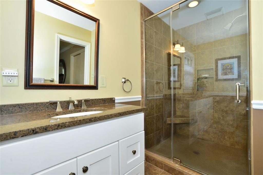 785 Elm Spring Road Mt. Lebanon, PA 15243 - Photo 14 of 25 Master Bath