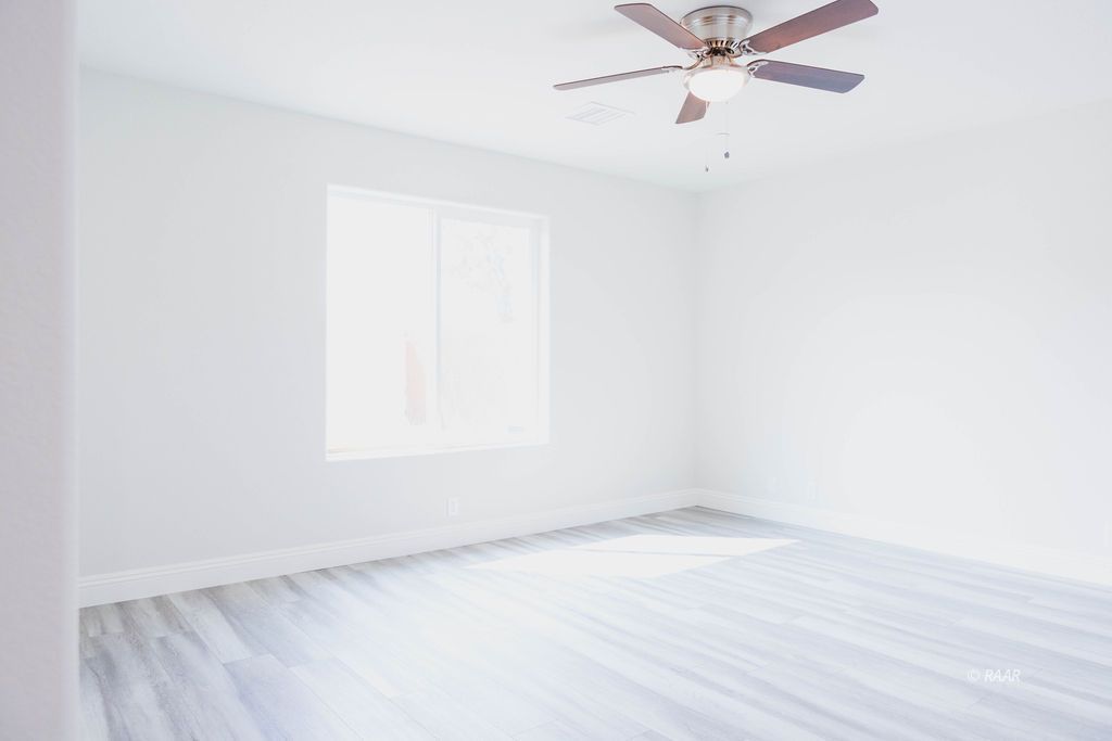 1033 West Langley Avenue Ridgecrest, CA 93555 - Photo 16 of 33 Gallery Image 16