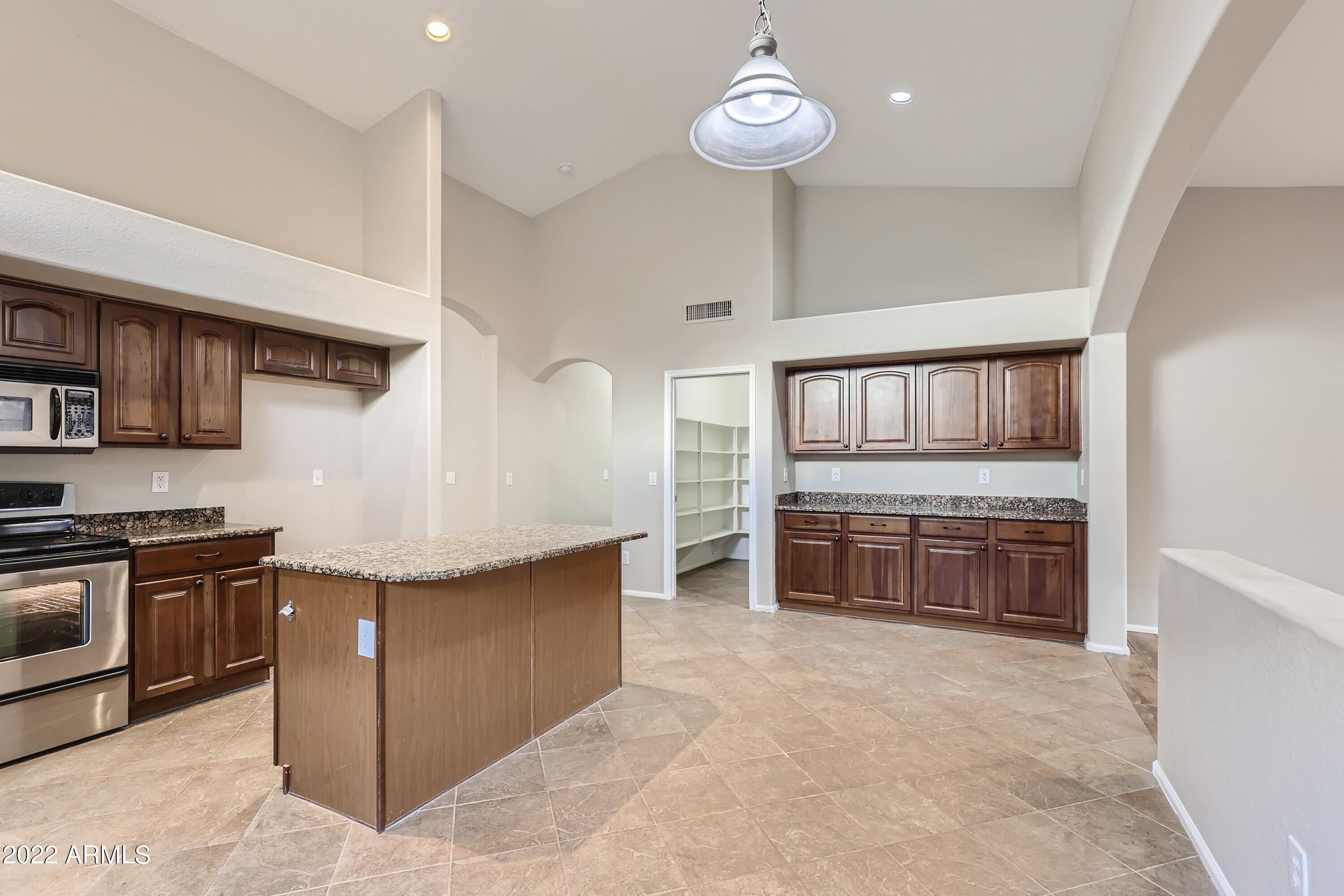 2215 West Roy Rogers Road Phoenix, AZ 85085 - Photo 11 of 34 15 Kitchen