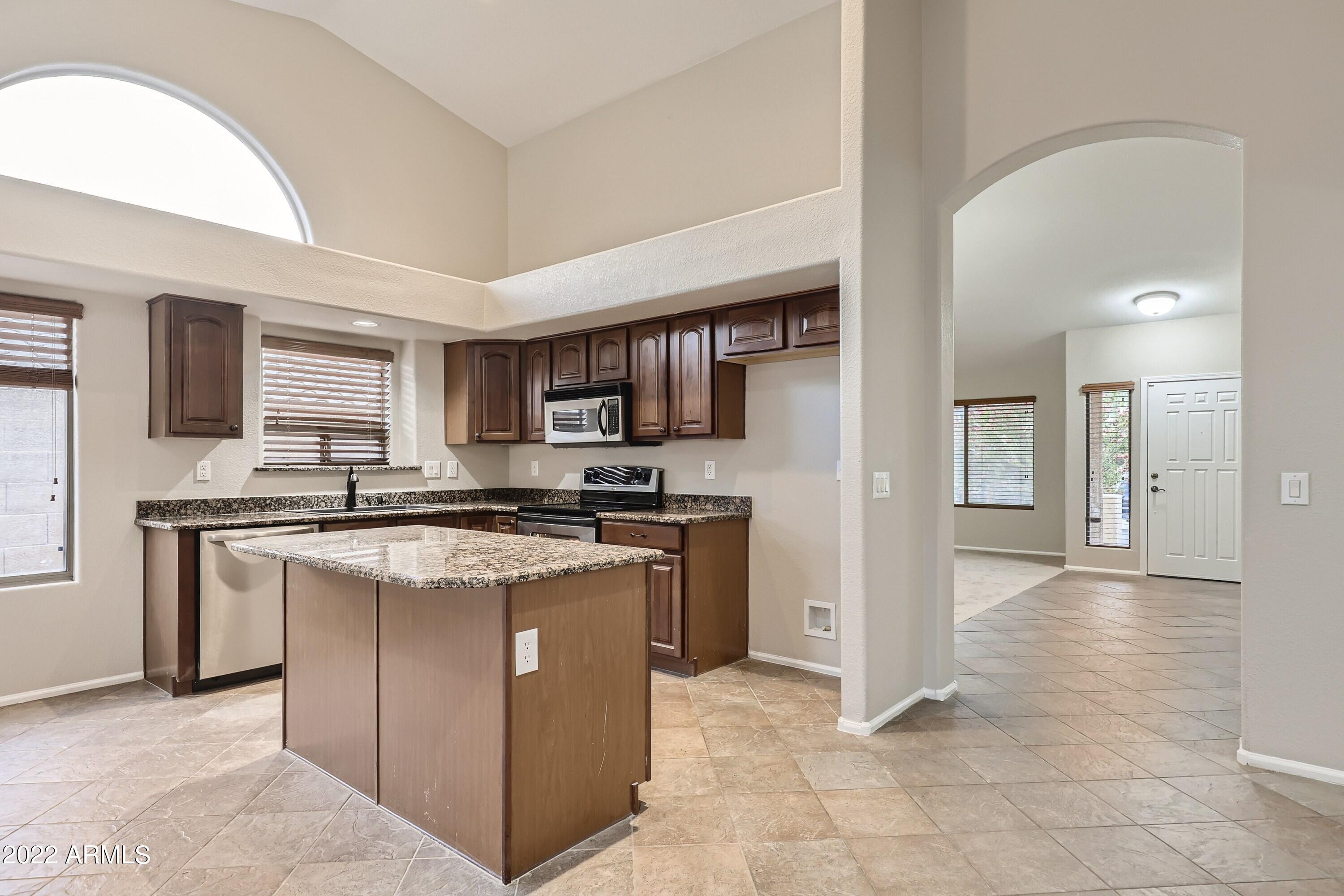 2215 West Roy Rogers Road Phoenix, AZ 85085 - Photo 12 of 34 16 Kitchen