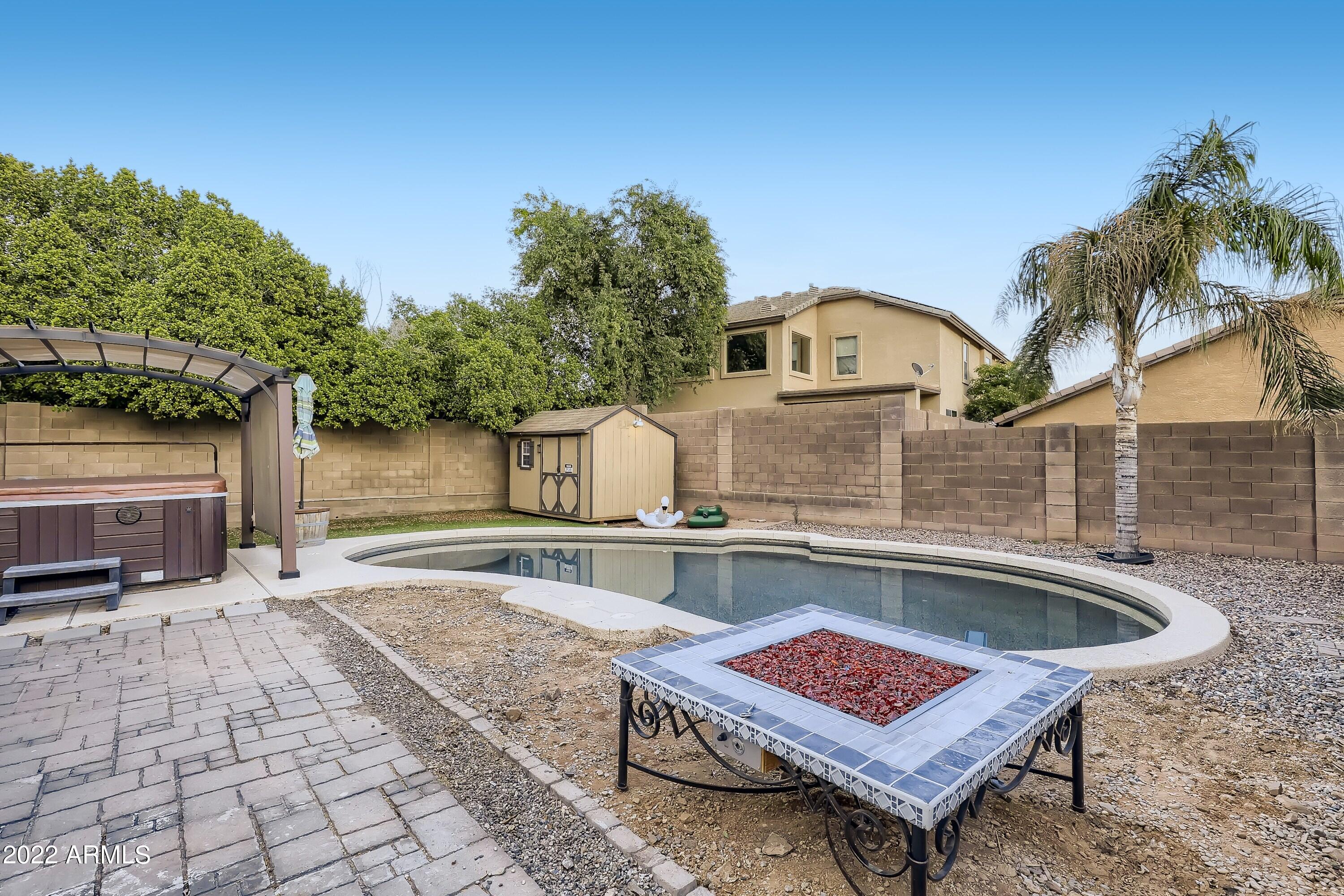 2215 West Roy Rogers Road Phoenix, AZ 85085 - Photo 27 of 34 39 Back Yard