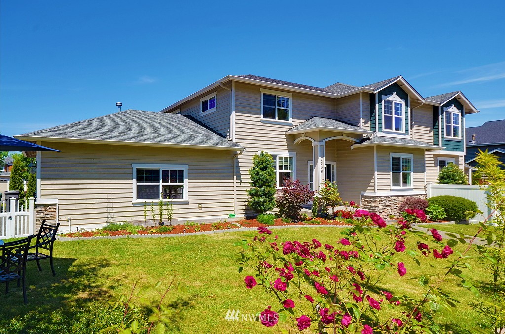 1205 231st Street Southeast Bothell, WA 98021 - Photo 2 of 22
