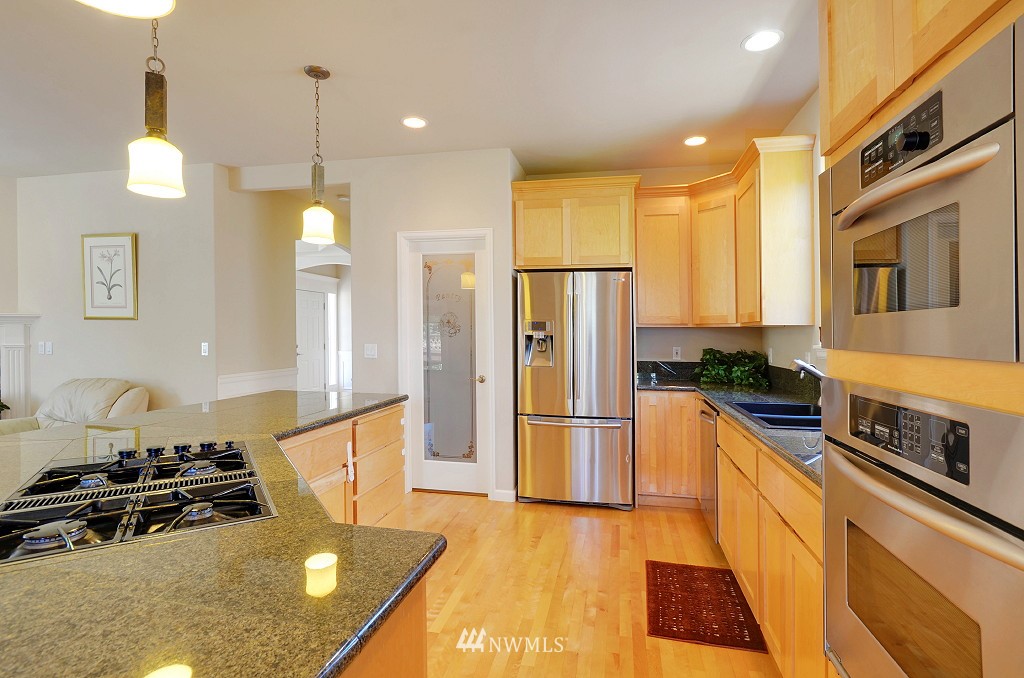 1205 231st Street Southeast Bothell, WA 98021 - Photo 12 of 22