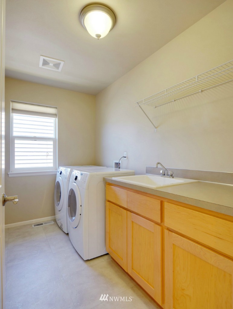 1205 231st Street Southeast Bothell, WA 98021 - Photo 15 of 22