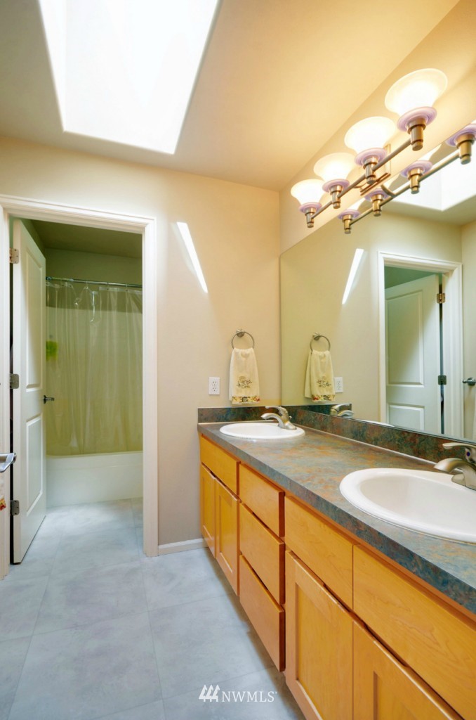 1205 231st Street Southeast Bothell, WA 98021 - Photo 19 of 22