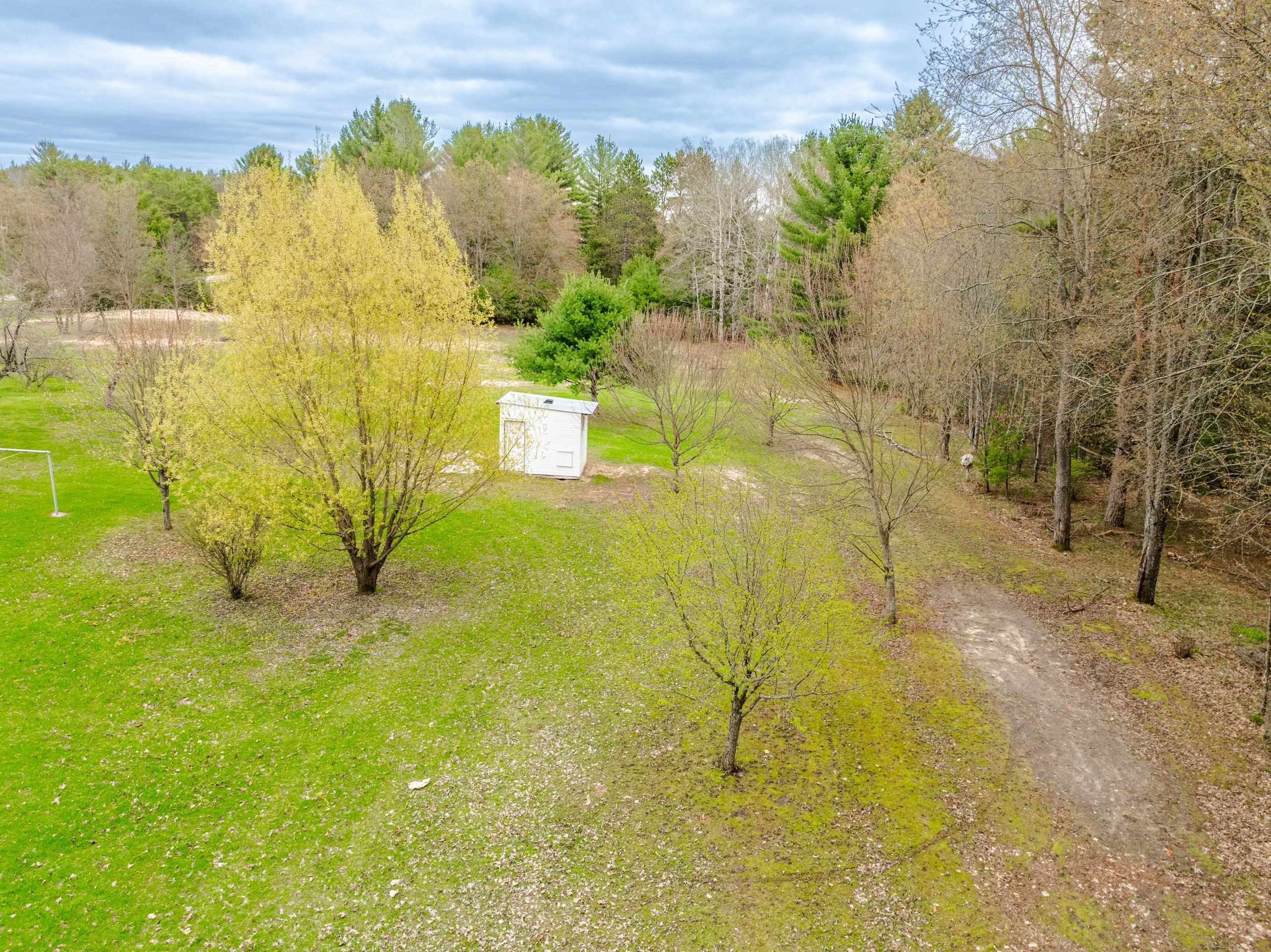 4935 East Boardman Road South Boardman, MI 49680 - Photo 12 of 37