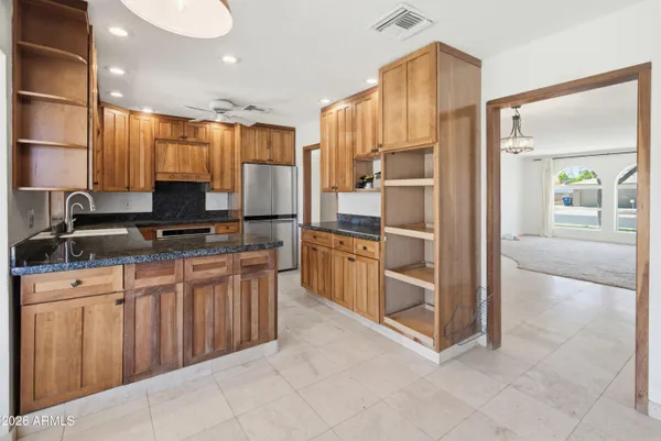 $679,000 | 6503 South Bonarden Lane, Tempe, AZ 85283