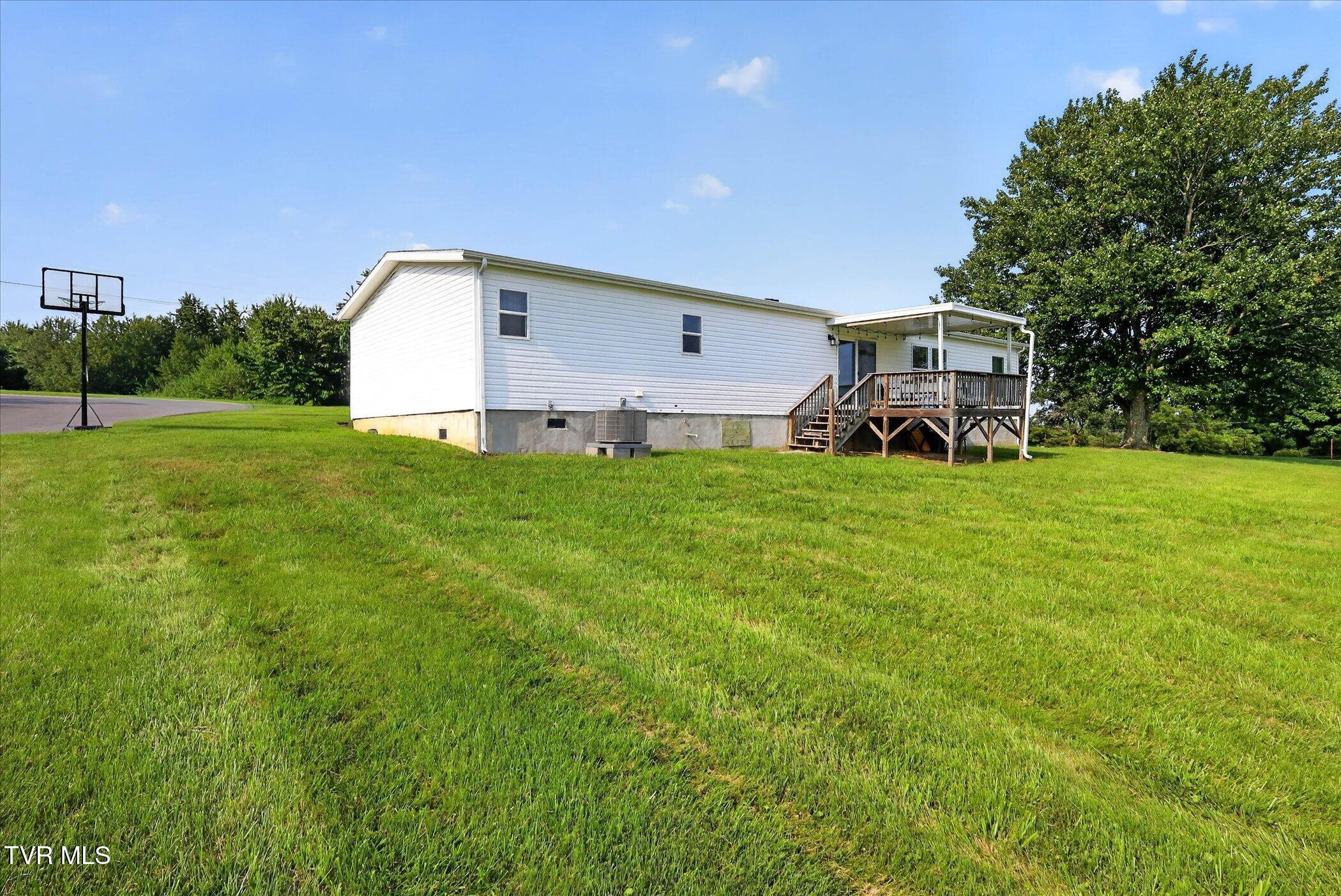 110 Maxine Road Fall Branch, TN 37656 - Photo 35 of 38 35-110-Maxine-Rd-WindowStill-Photography