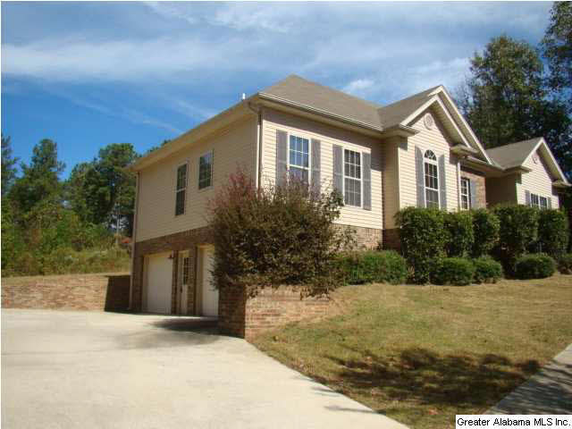628 Hunters Crossing Road Odenville, AL 35120 - Photo 3 of 18