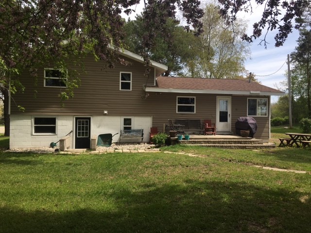 7657 North Luce Road Alma, MI 48801 - Photo 24 of 25 1828908-23.JPG