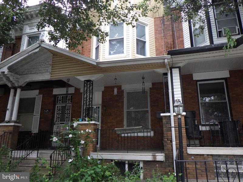 2526 West Cumberland St  