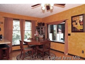7500 Passfield Road Rochester, IL 62563 - Photo 10 of 19