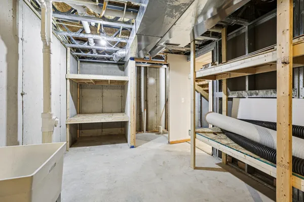 $275,000 | 224 Hometown Avenue, Unit 13, Fall River, WI 53932