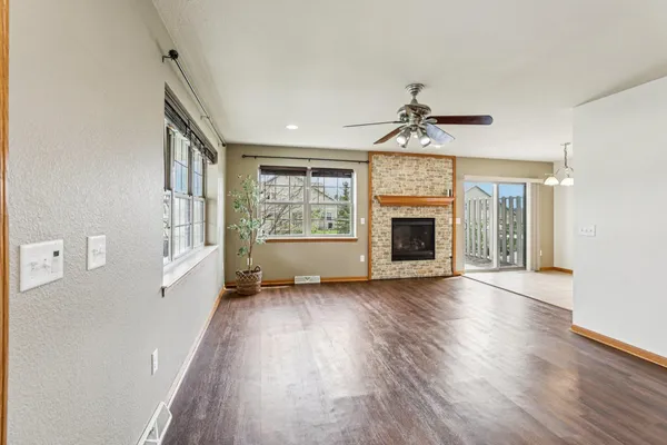 $275,000 | 224 Hometown Avenue, Unit 13, Fall River, WI 53932