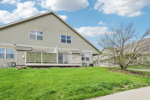 $275,000 | 224 Hometown Avenue, Unit 13, Fall River, WI 53932