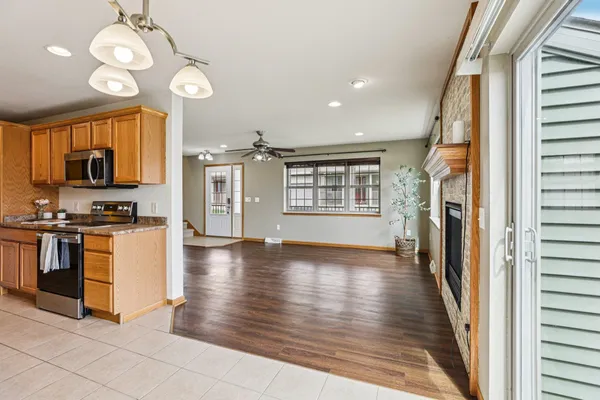 $275,000 | 224 Hometown Avenue, Unit 13, Fall River, WI 53932