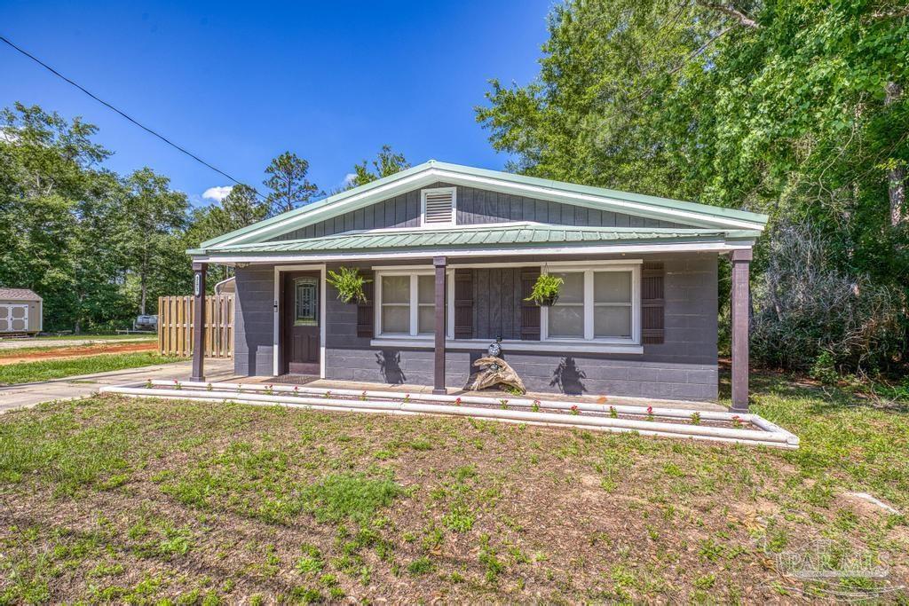 3171 Montecito Boulevard Milton, FL 32583 - Photo 1 of 49