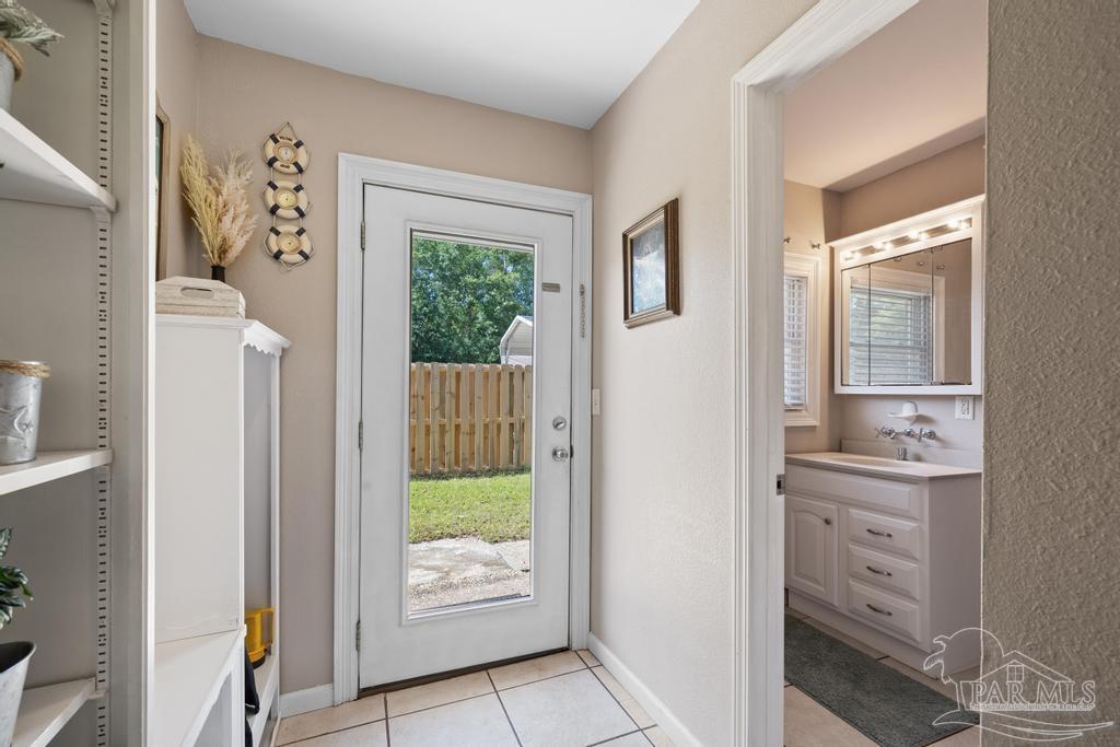 3171 Montecito Boulevard Milton, FL 32583 - Photo 15 of 49