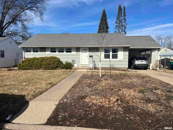 $110,000 | 802 Bobby Avenue, Macomb, IL 61455