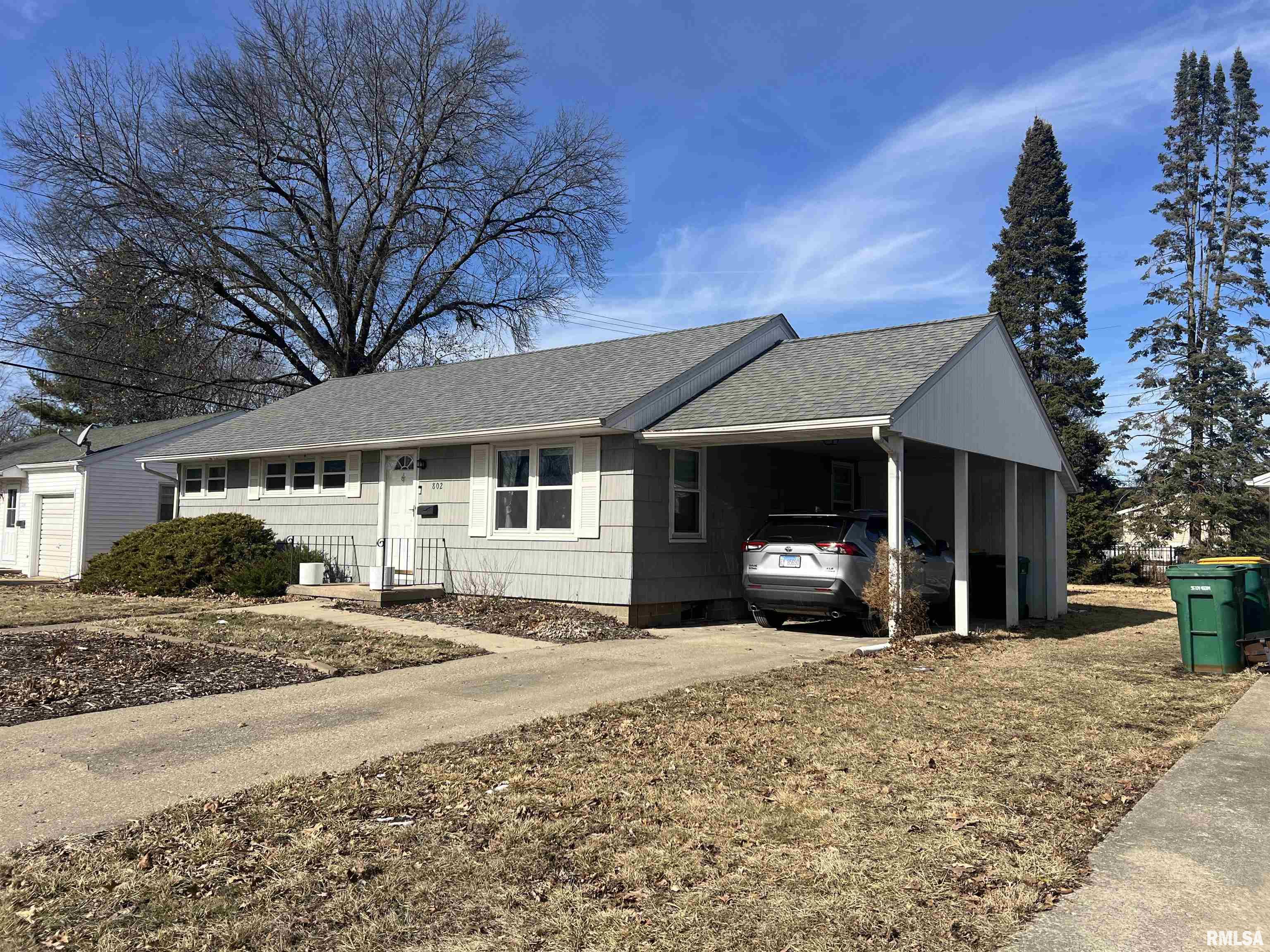 802 Bobby Avenue Macomb, IL 61455 - Photo 2 of 31