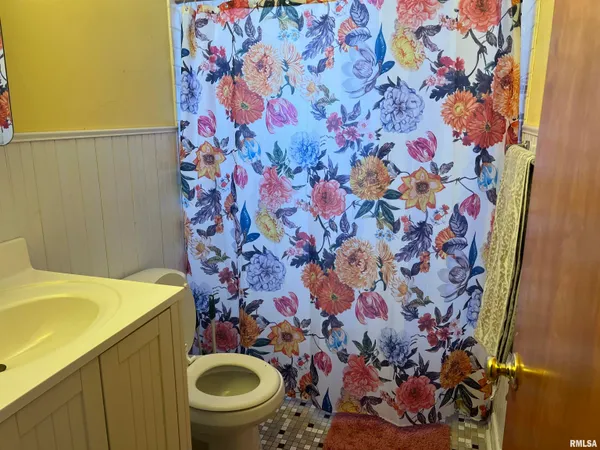 $110,000 | 802 Bobby Avenue, Macomb, IL 61455