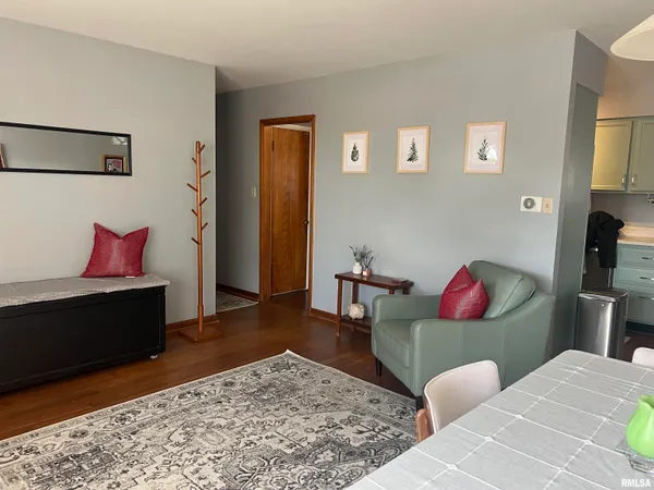 $110,000 | 802 Bobby Avenue, Macomb, IL 61455