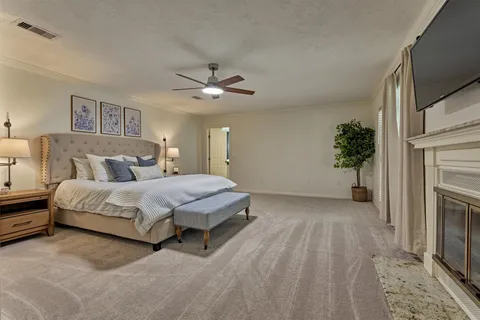 $850,000 | 8 Wind River Court, Conroe, TX 77384