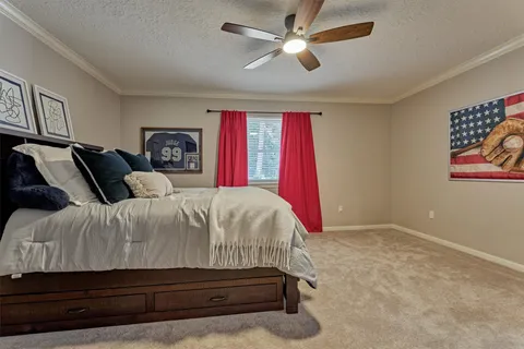 $850,000 | 8 Wind River Court, Conroe, TX 77384