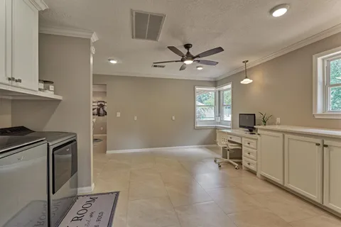 $850,000 | 8 Wind River Court, Conroe, TX 77384