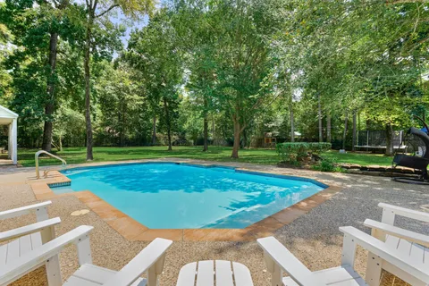 $850,000 | 8 Wind River Court, Conroe, TX 77384