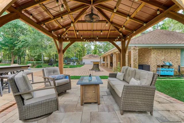 a view of a tennis court