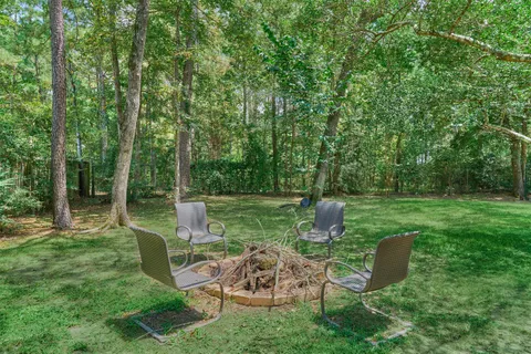 $850,000 | 8 Wind River Court, Conroe, TX 77384