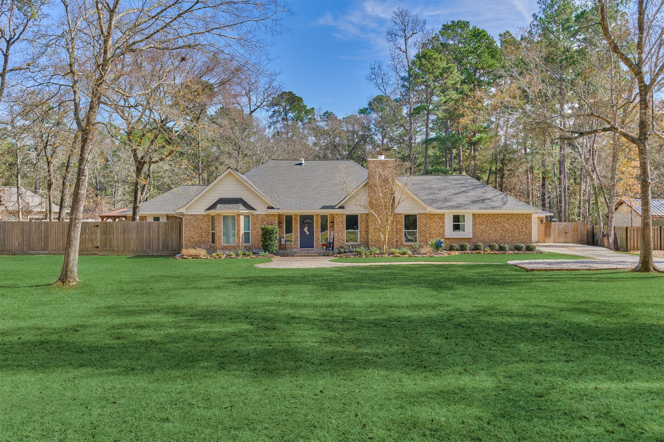 8 Wind River Court Conroe, TX 77384 - Photo 46 of 50 Welcome home to 8 Wind River Ct.!