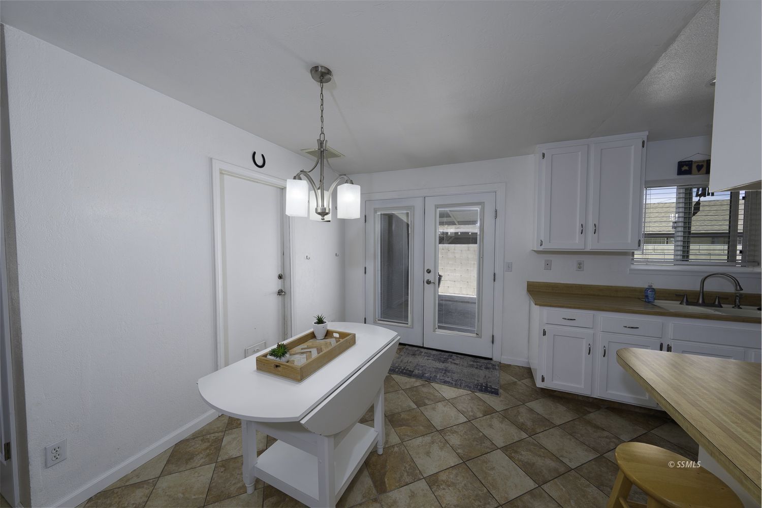1105 West Willow Avenue Ridgecrest, CA 93555 - Photo 8 of 33