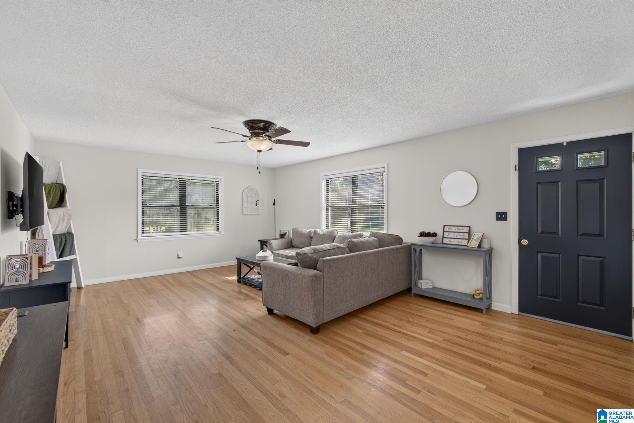403 Littlejohn Road Clanton, AL 35045 - Photo 4 of 22