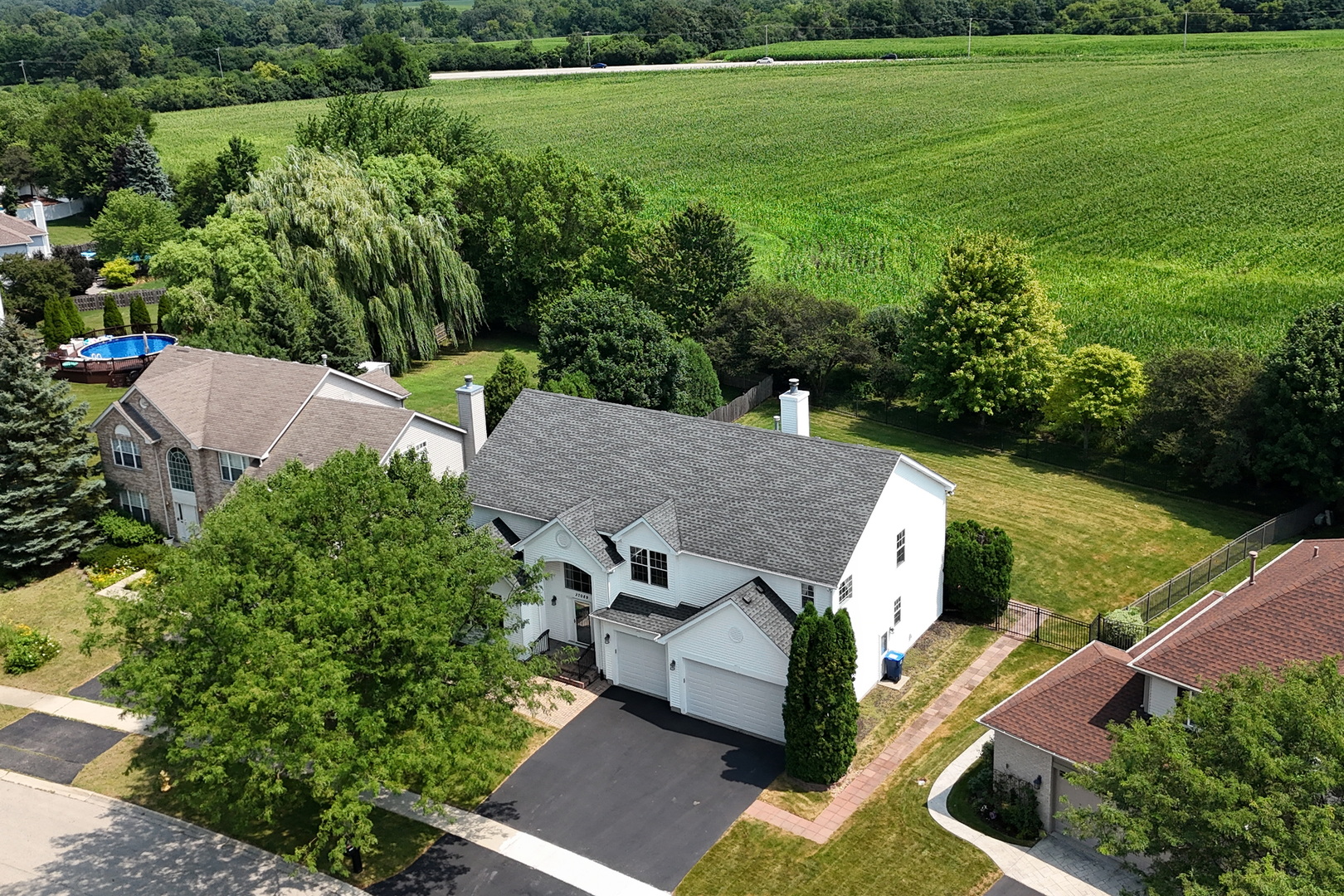37089 North Bonnie Brae Road Lake Villa, IL 60046 - Photo 2 of 46 Gallery Image 2