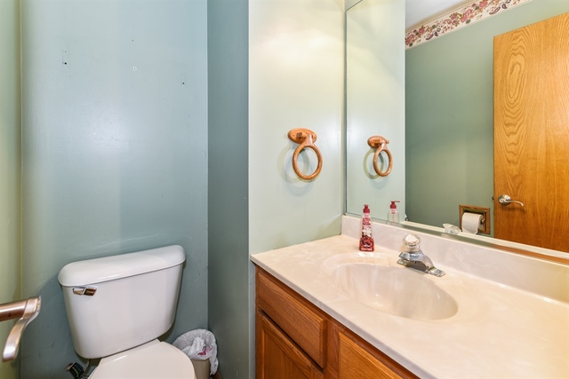 5302 Oakbrook Drive Plainfield, IL 60586 - Photo 8 of 15