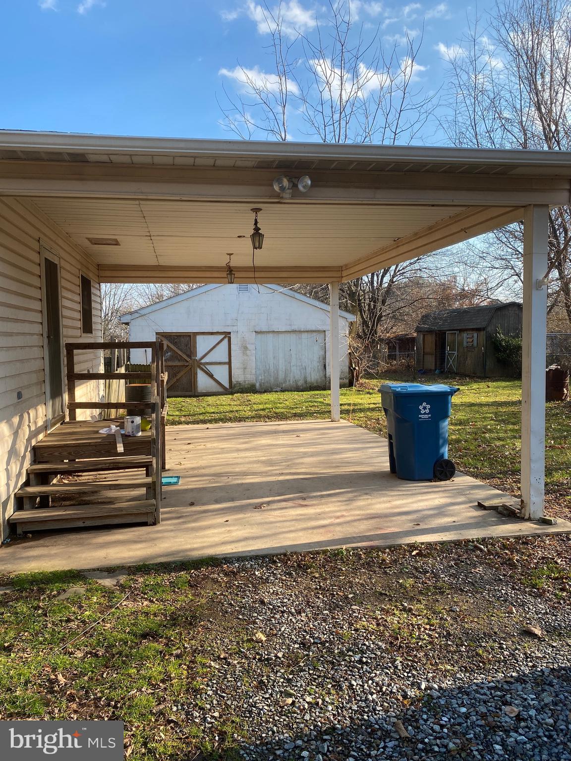 585 Media Road Oxford, PA 19363 - Photo 32 of 48 Carport